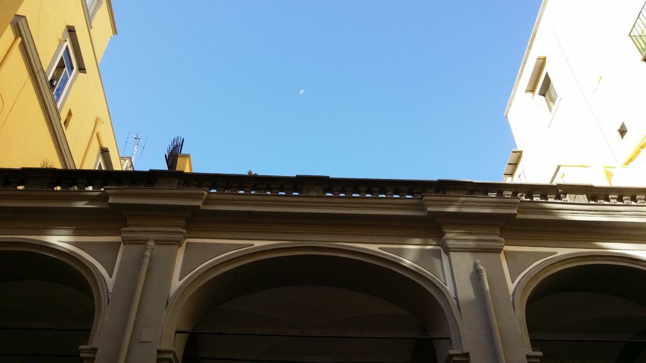 In...napoli Couette-café Naples